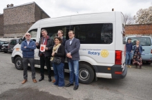 Un nouveau minibus grâce au Rotary et à la Ville de Liège !